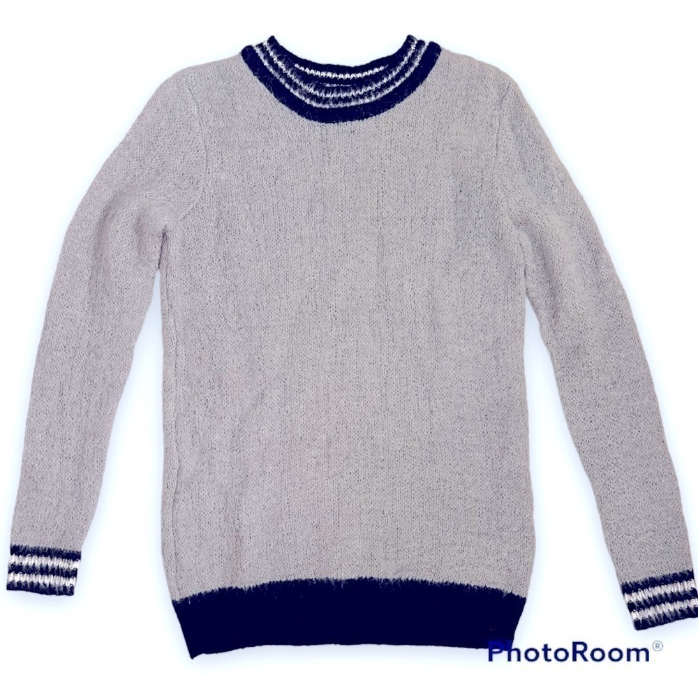 Shrinking Violet Gray Knit Acrylic Sweater XS